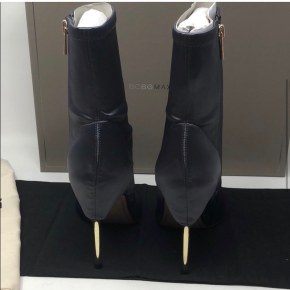 Never Been Worn BCBG MaxAzria - Picture 3 of 6